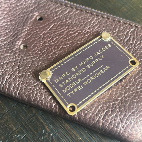 Marc by Marc Jacobs wallet with key ring - Picture 3 of 3